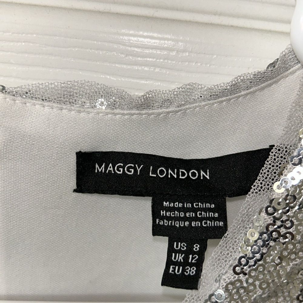 Maggy London Blue Ombre Sleeveless Maxi Dress(Size 8) - Picture 7 of 7